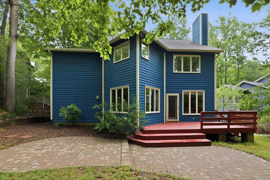 Building Photo - 121 Waverly Forest Ln