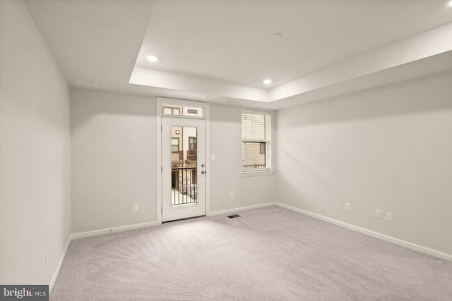 Building Photo - 43361 Radford Divide Ter