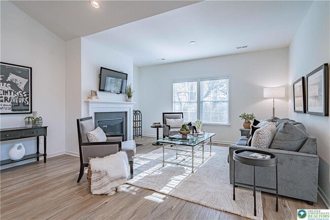 Building Photo - 3855 Victors Way