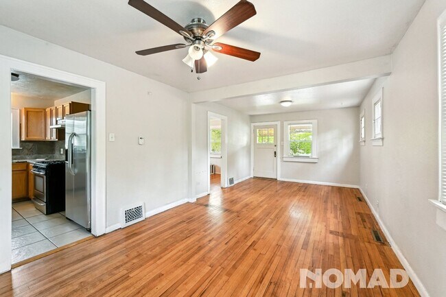 Building Photo - Charming 3BR House in Denver
