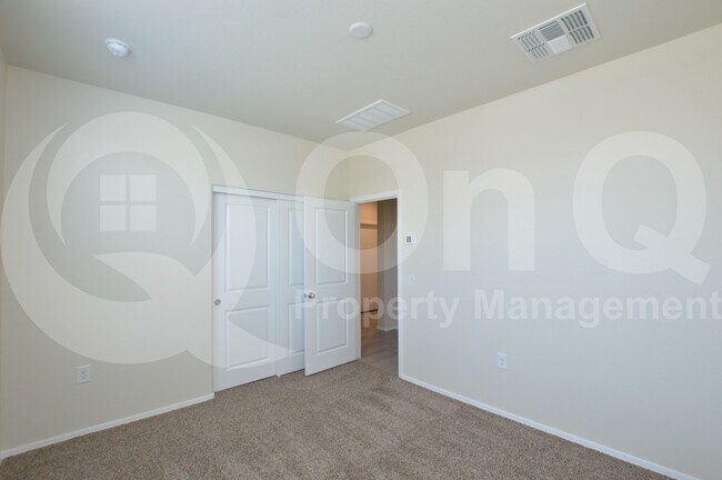 Building Photo - 4632 W Ginger Ave