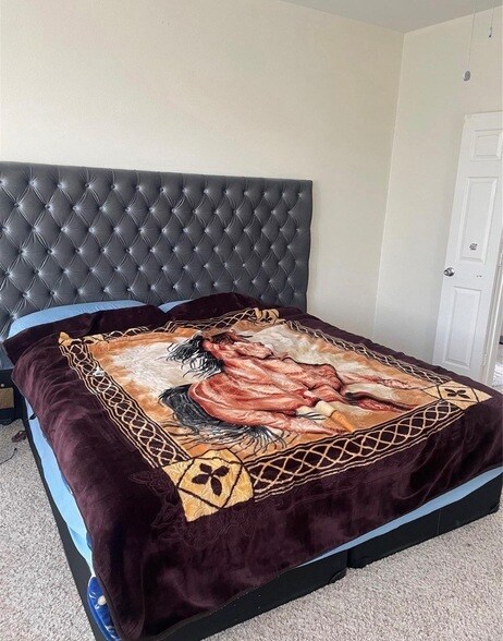 Building Photo - 1505 Mission Ridge Trail