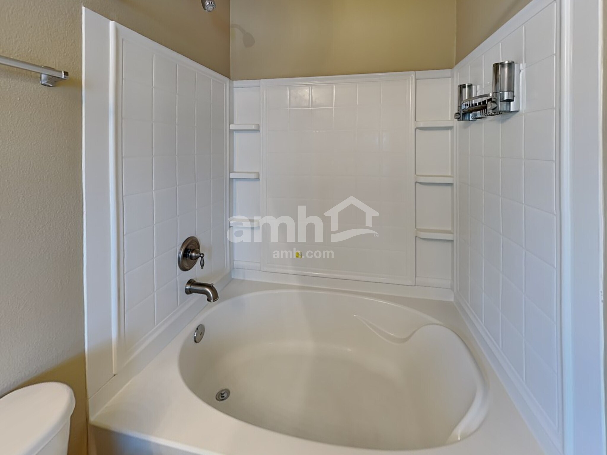 Building Photo - 10639 Inspiration Dr