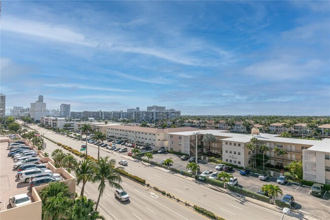 Building Photo - 2101 S Ocean Dr
