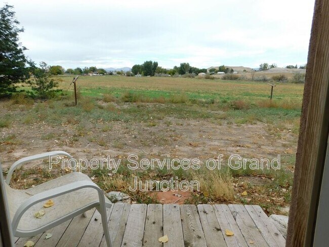 Building Photo - 1278-1215 15 Rd