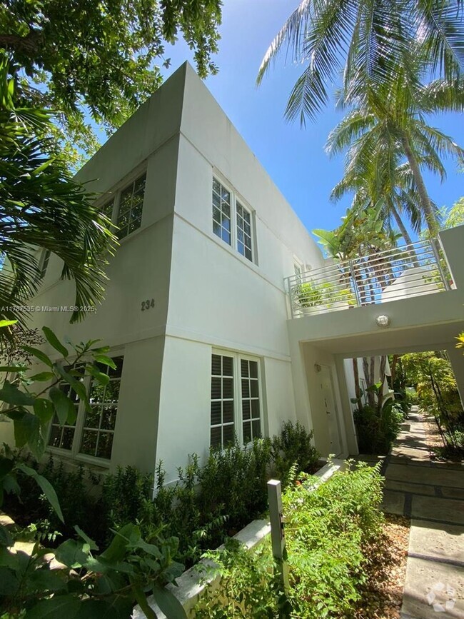 Building Photo - 234 Meridian Ave