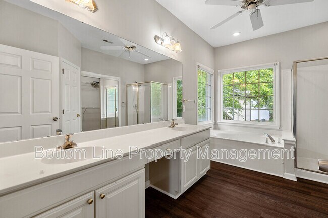 Building Photo - 1500 Candlewyck Ct