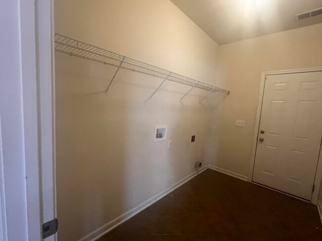 Building Photo - 3625 Galloway Ln