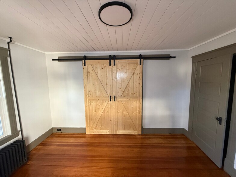 Building Photo - 3 Keller Ave