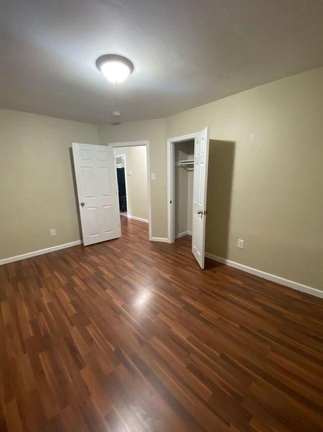 Building Photo - 241 Lafayette Ave