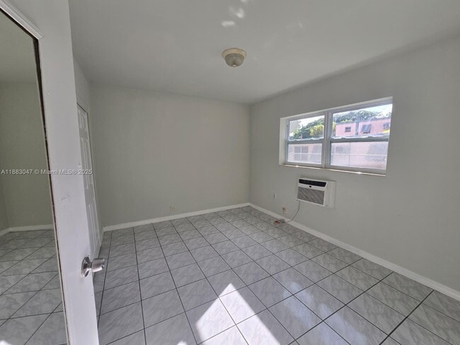 Building Photo - 71 NW 76th St