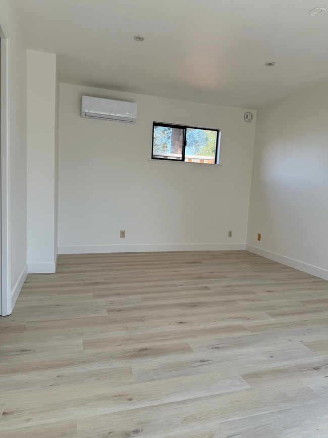 Building Photo - 4173 Mitzi Dr