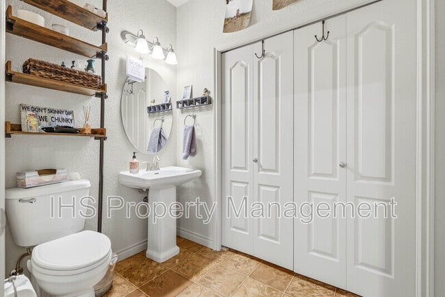 Building Photo - 9417 Vincenzo Dr