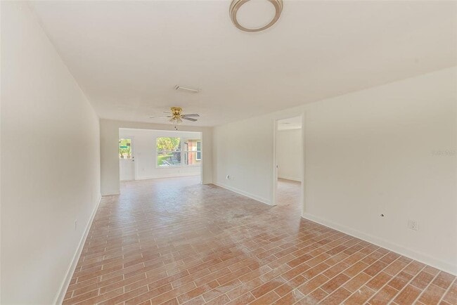 Building Photo - 4308 Summersun Dr