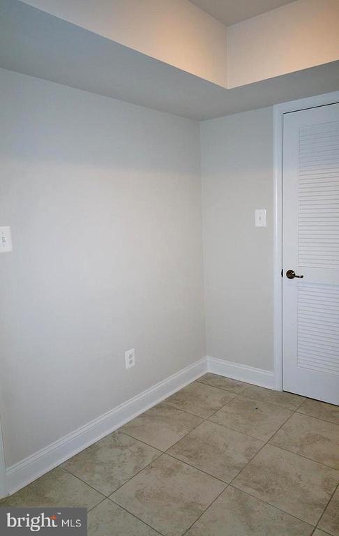 Building Photo - 1528 Witchhazel Cir