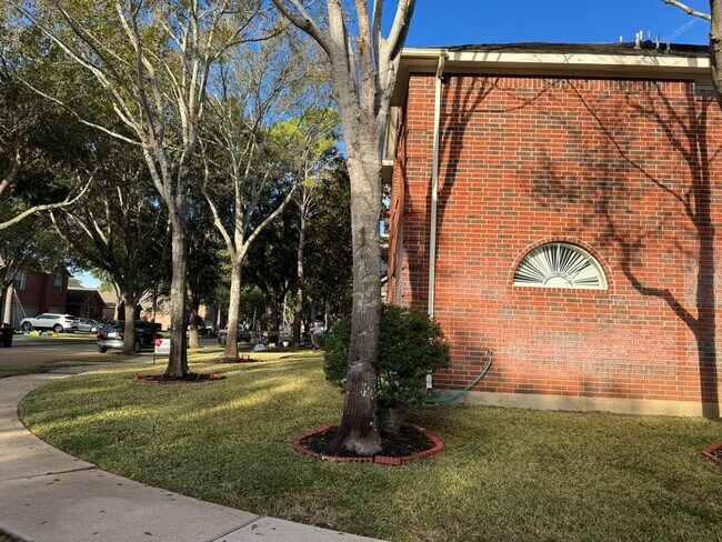 Building Photo - 5823 Grand Saline Dr