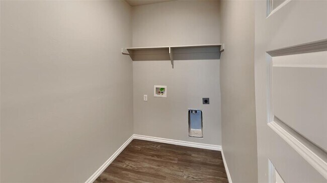 Building Photo - 10300 NW 27th St