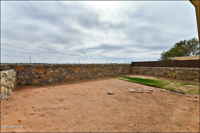 Building Photo - 14164 Robert Ituarte Dr