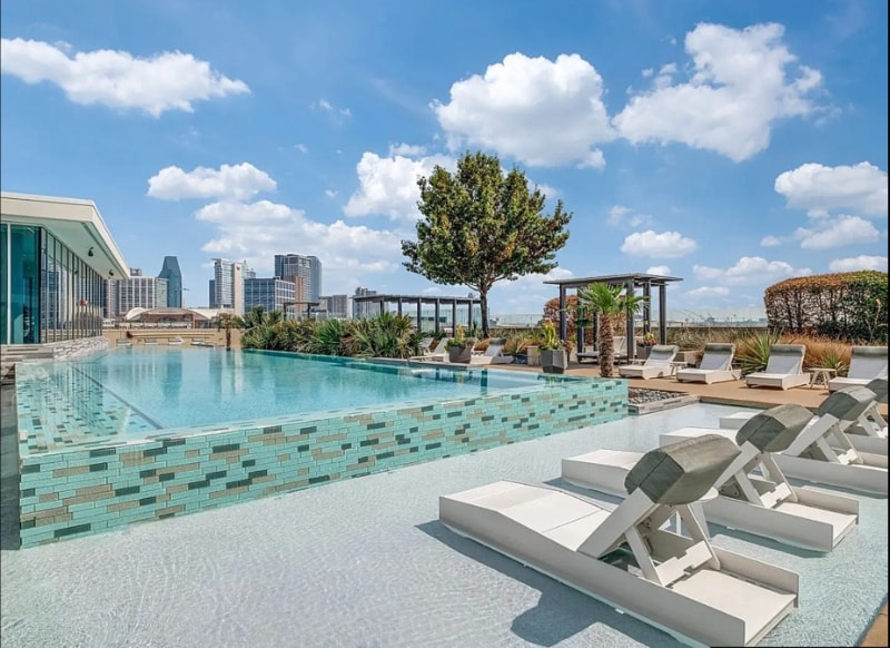 Building Photo - 1100 Oak Lawn Ave