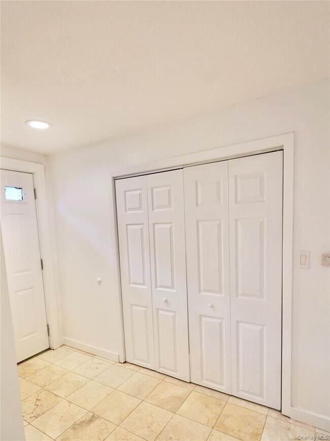 Building Photo - 2 Dunes Ln