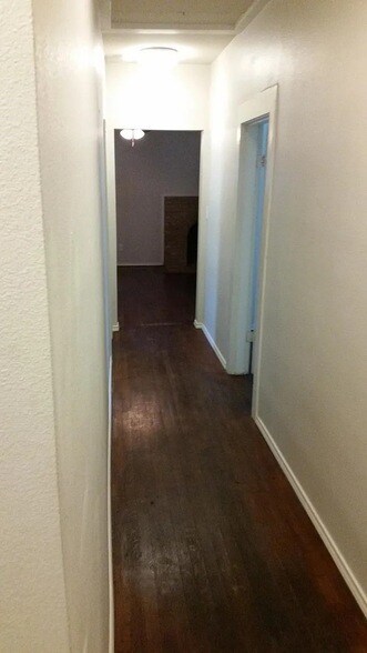 Building Photo - 304 Fulton St