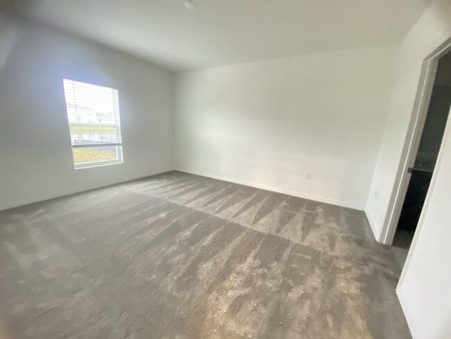 Building Photo - 3938 Willow Brook Drive