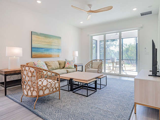 Building Photo - 1447 Harper Wy