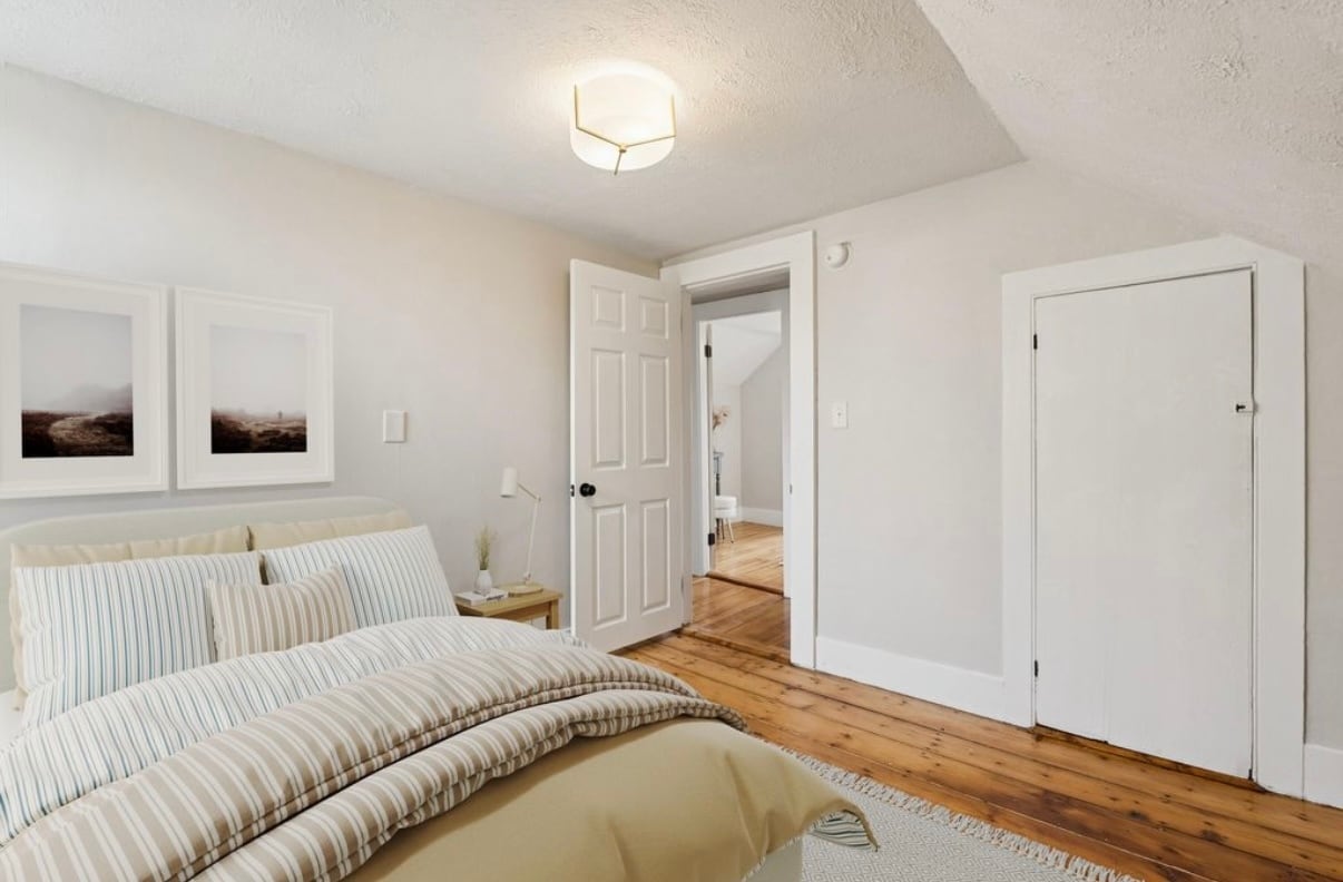 Building Photo - 24 Hill St