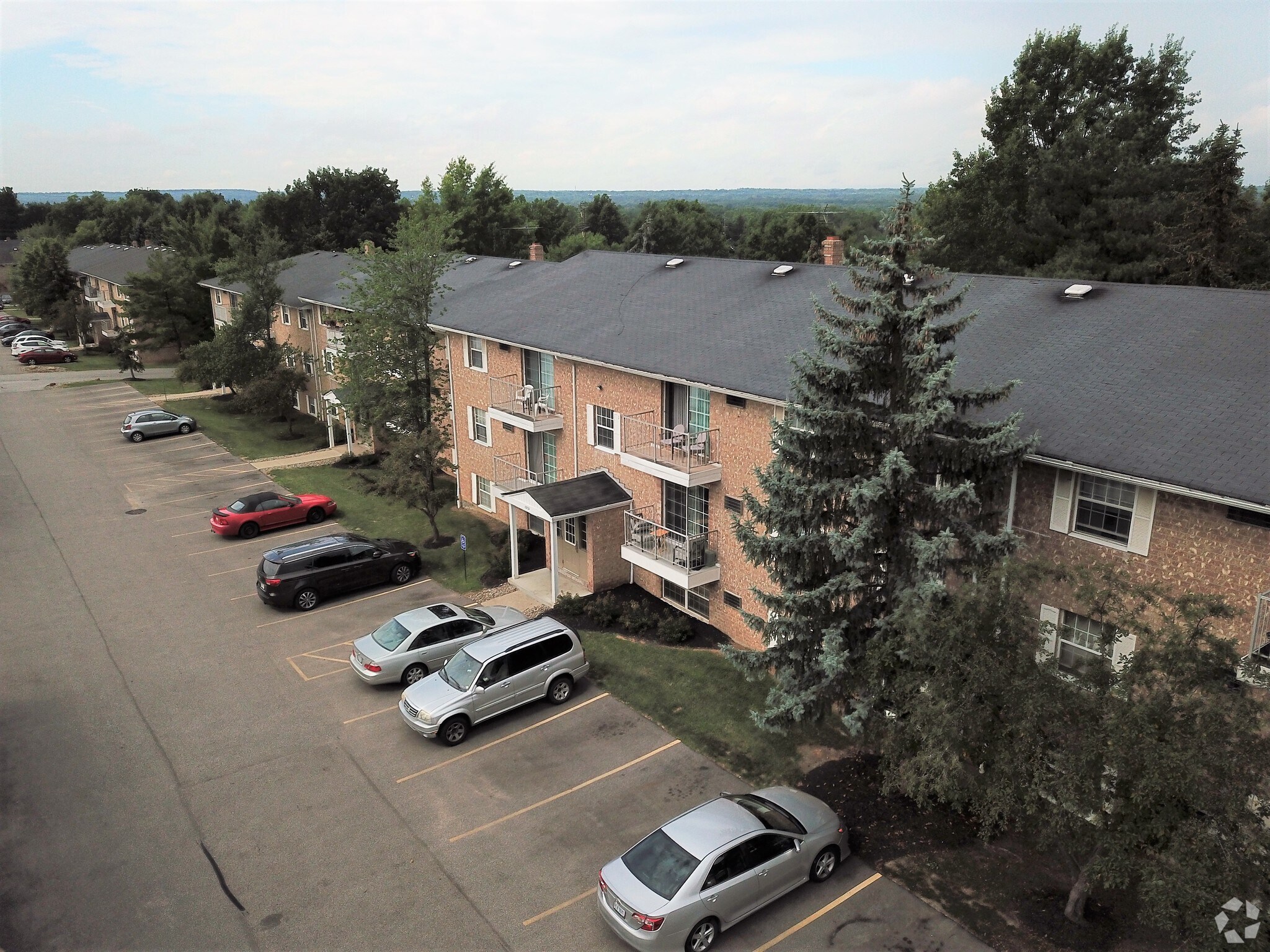 Oak Brook Gardens 13911 Oakbrook Dr North Royalton OH 44133