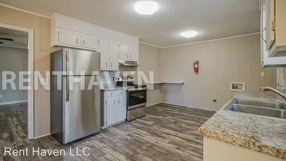 Building Photo - 113 Eleta Dr