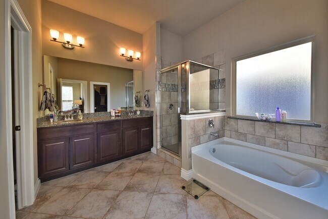 Building Photo - 16100 Fair Winds Way