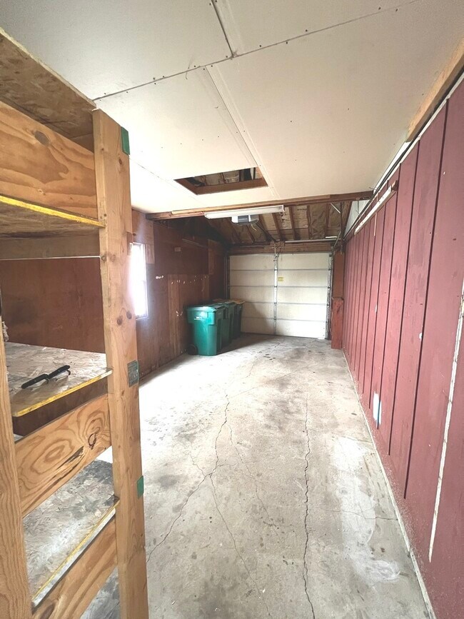 Building Photo - 206 Raupp Blvd