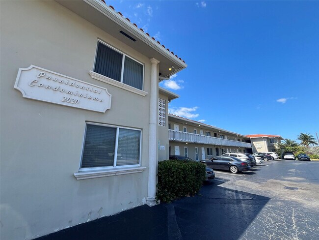 Building Photo - 2020 NE 56th St