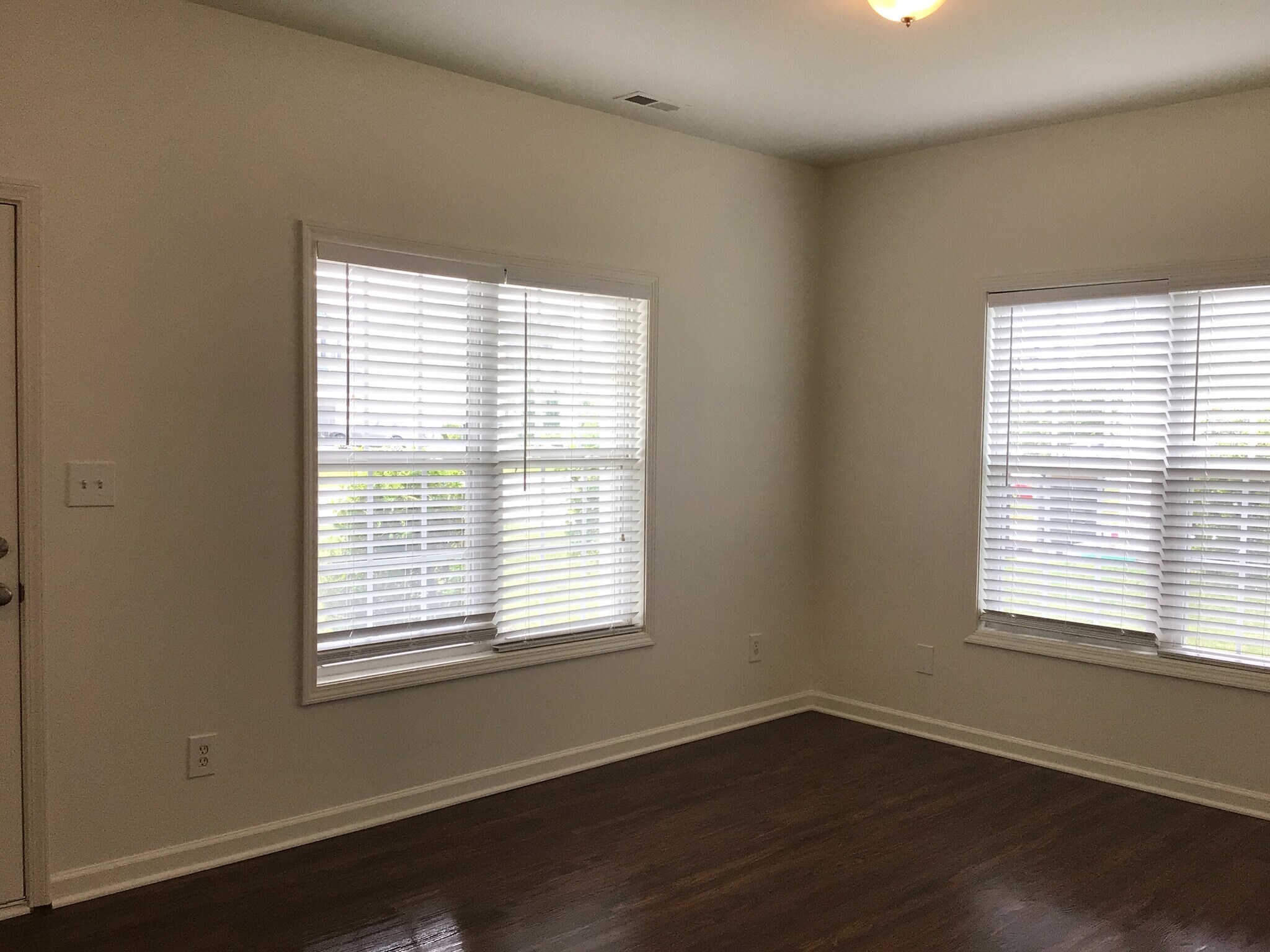 Building Photo - 257 Mayors Ln