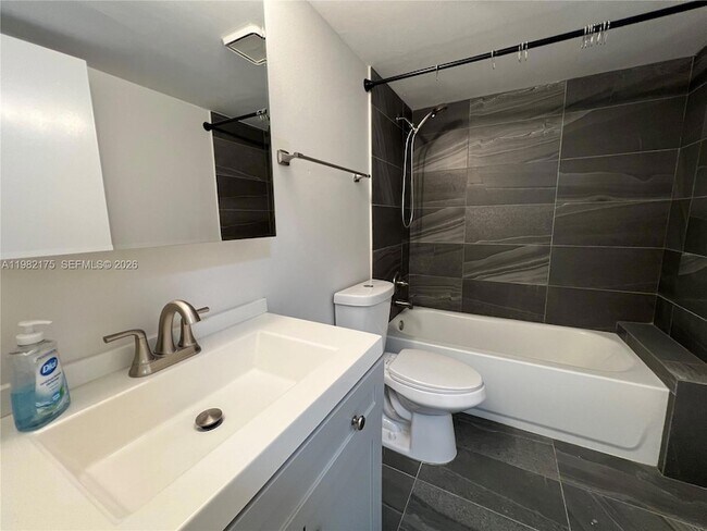 Building Photo - 21133 SW 85th Ave