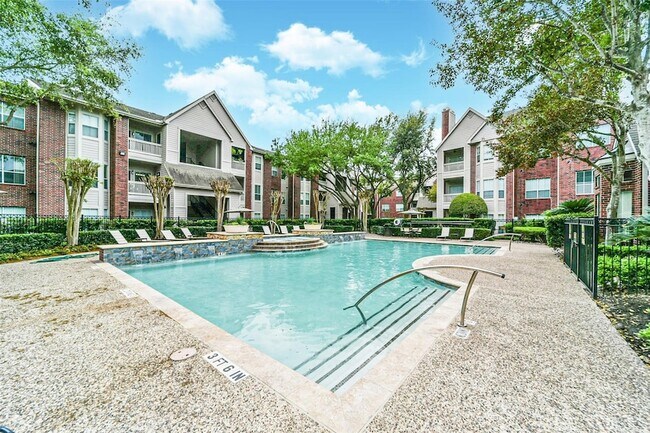 Building Photo - 1330 Old Spanish Trl