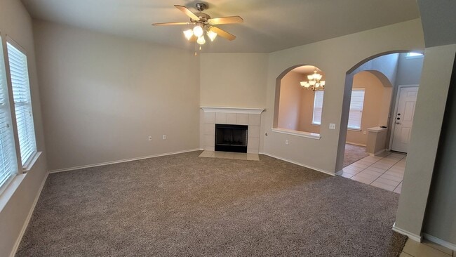 Building Photo - 11012 Liberty Farms Dr