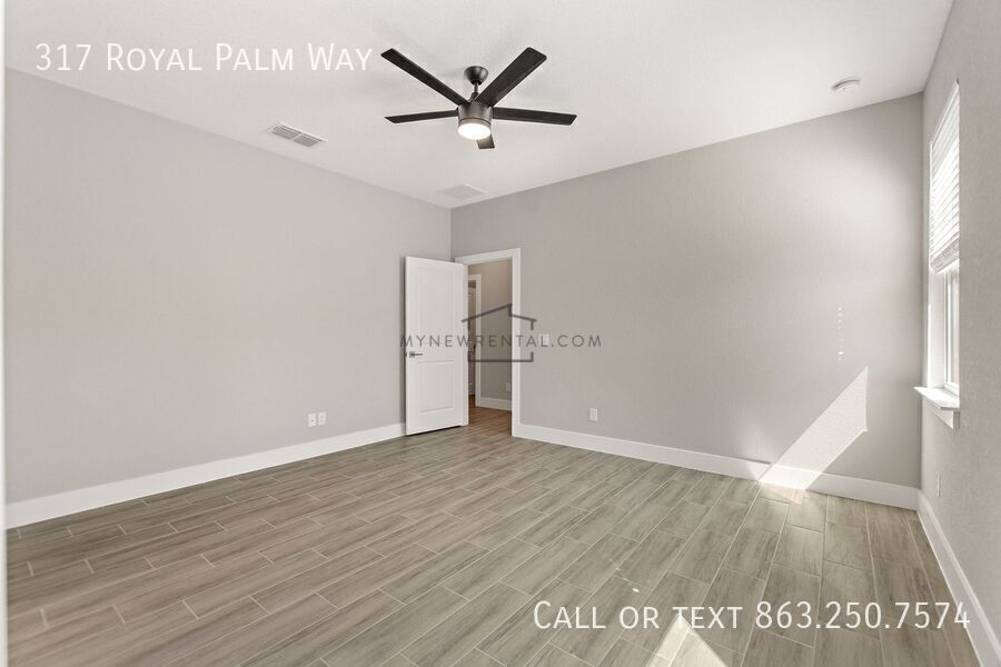 Building Photo - 317 Royal Palm Wy
