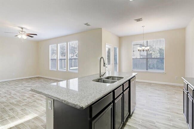 Building Photo - 3019 Park Springs Ln