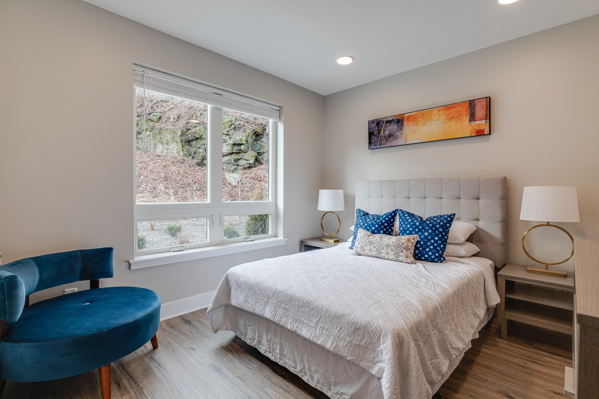 Building Photo - 1952 Bryn Mawr Ave