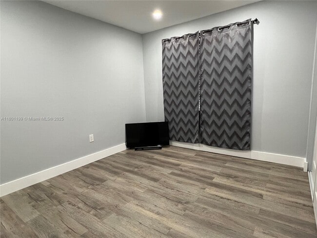 Building Photo - 3815 SW 89th Ave