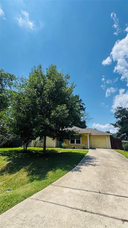 Building Photo - 10595 Royal Terrell Dr