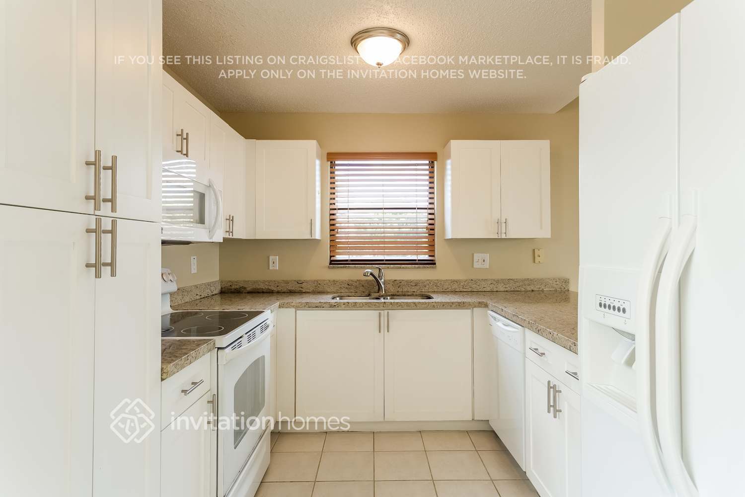 Building Photo - 11249 NW 34th Pl