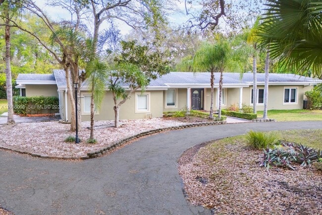 Building Photo - 6551 SW 126th St