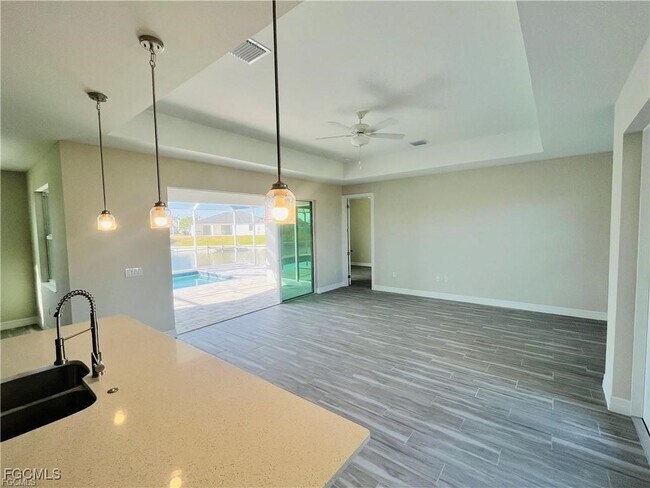 Building Photo - 2014 NW 21st Ave