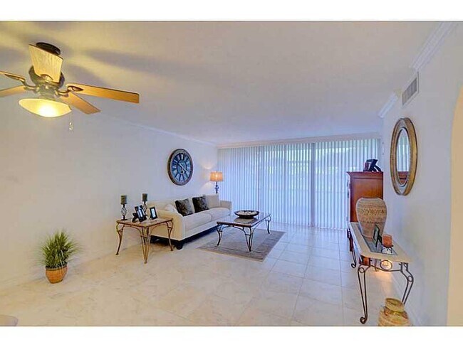 Building Photo - 6371 La Costa Dr