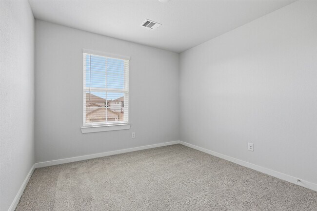 Building Photo - 8598 Blueberry Ash St