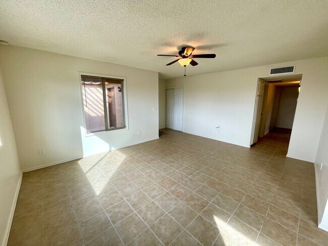 Building Photo - 2988 Cisco Dr S