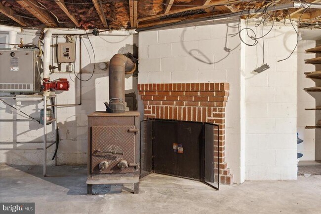 Building Photo - 3044 N Frederick Pike
