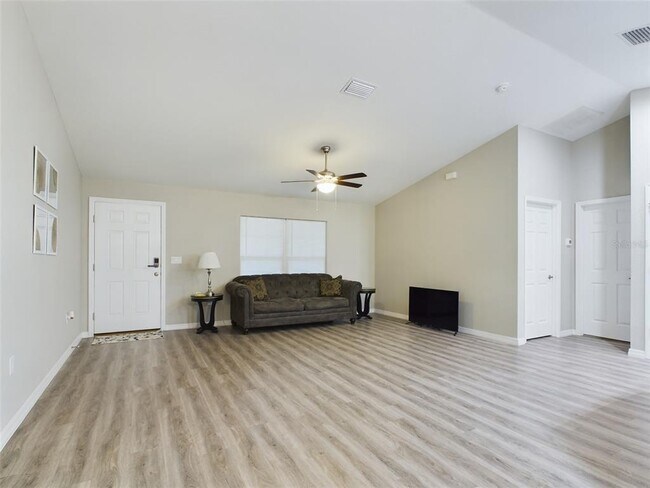 Building Photo - 10102 SW 188th Cir